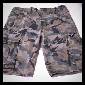 Levi's camo cargos